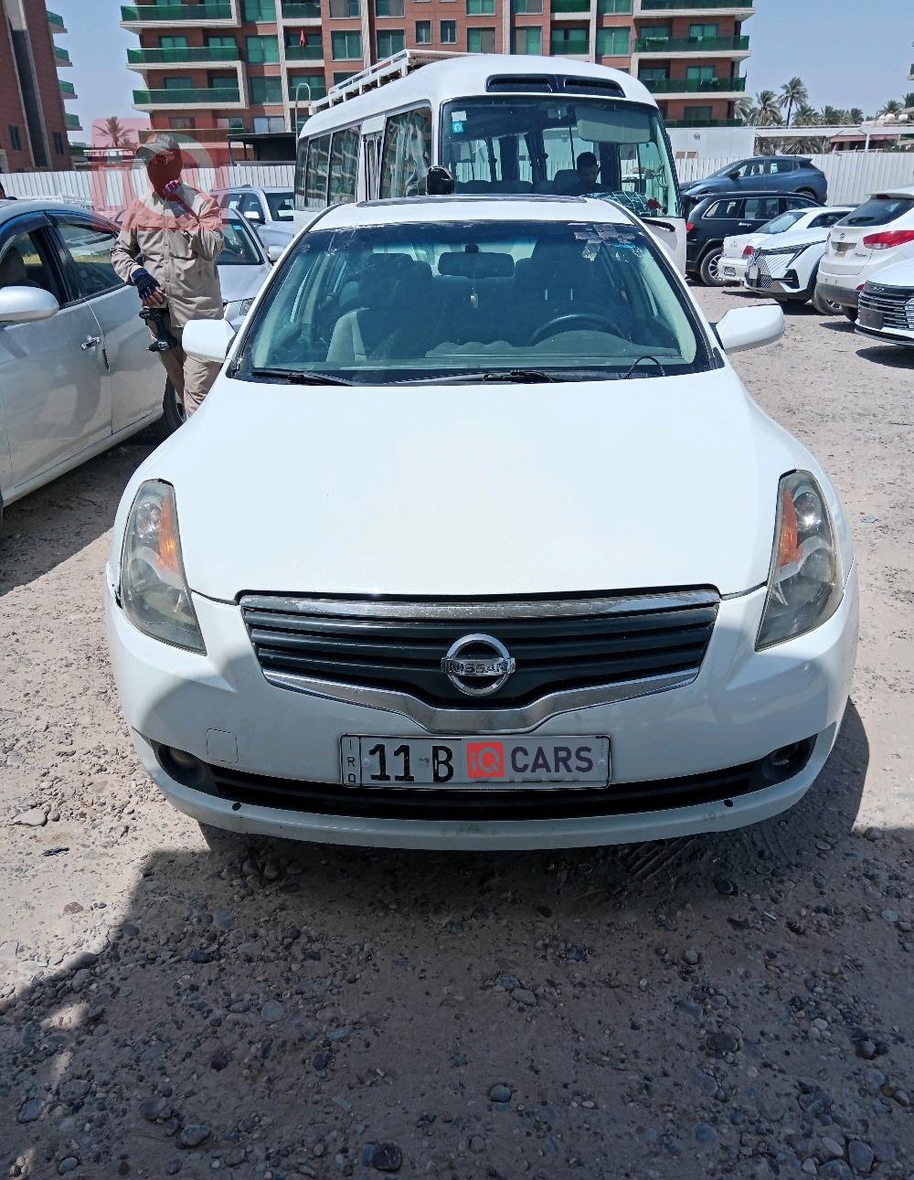 نيسان ألتيما